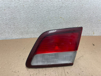 1997 1998 1999 Nissan Maxima Right Passenger RH Inner Tail Light Oem Q4825 DW0