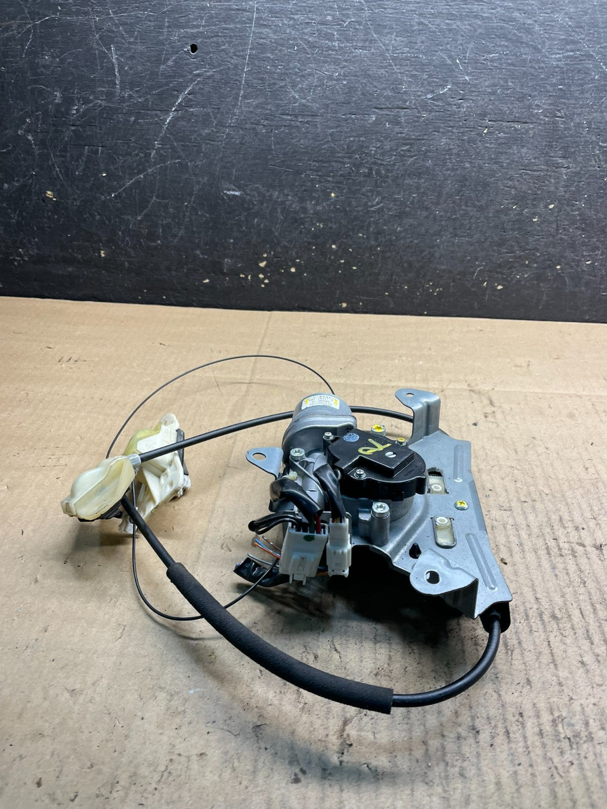 2011 to 2017 Nissan Quest Rear Right Power Sliding Door Motor Wire OEM W6780 DG2