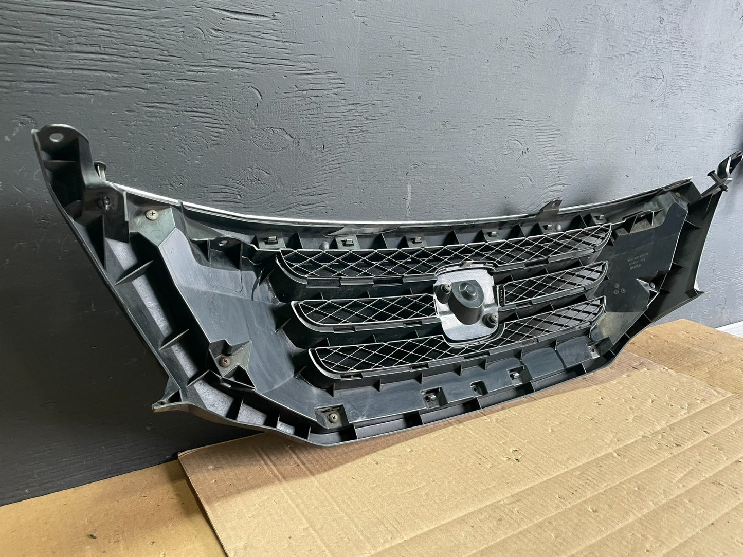 2008 2009 2010 Honda Odyssey Front Upper Grill Grille AB7664 DG7