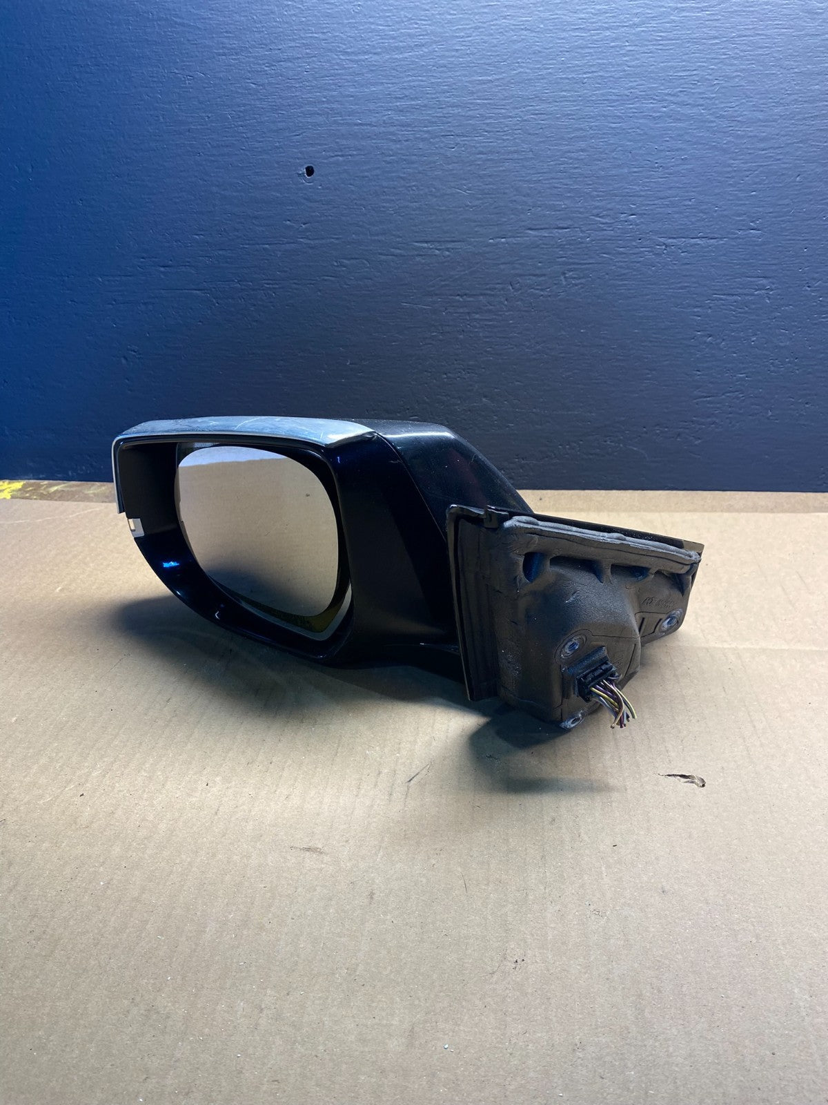 2013 to 2019 Cadillac XTS Left Driver LH View Door Mirror AB4136 MS4