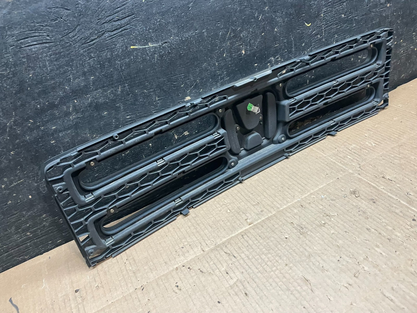 2006 to 2008 Honda Ridgeline Front Upper Grille Grill OEM Y1889 DG5