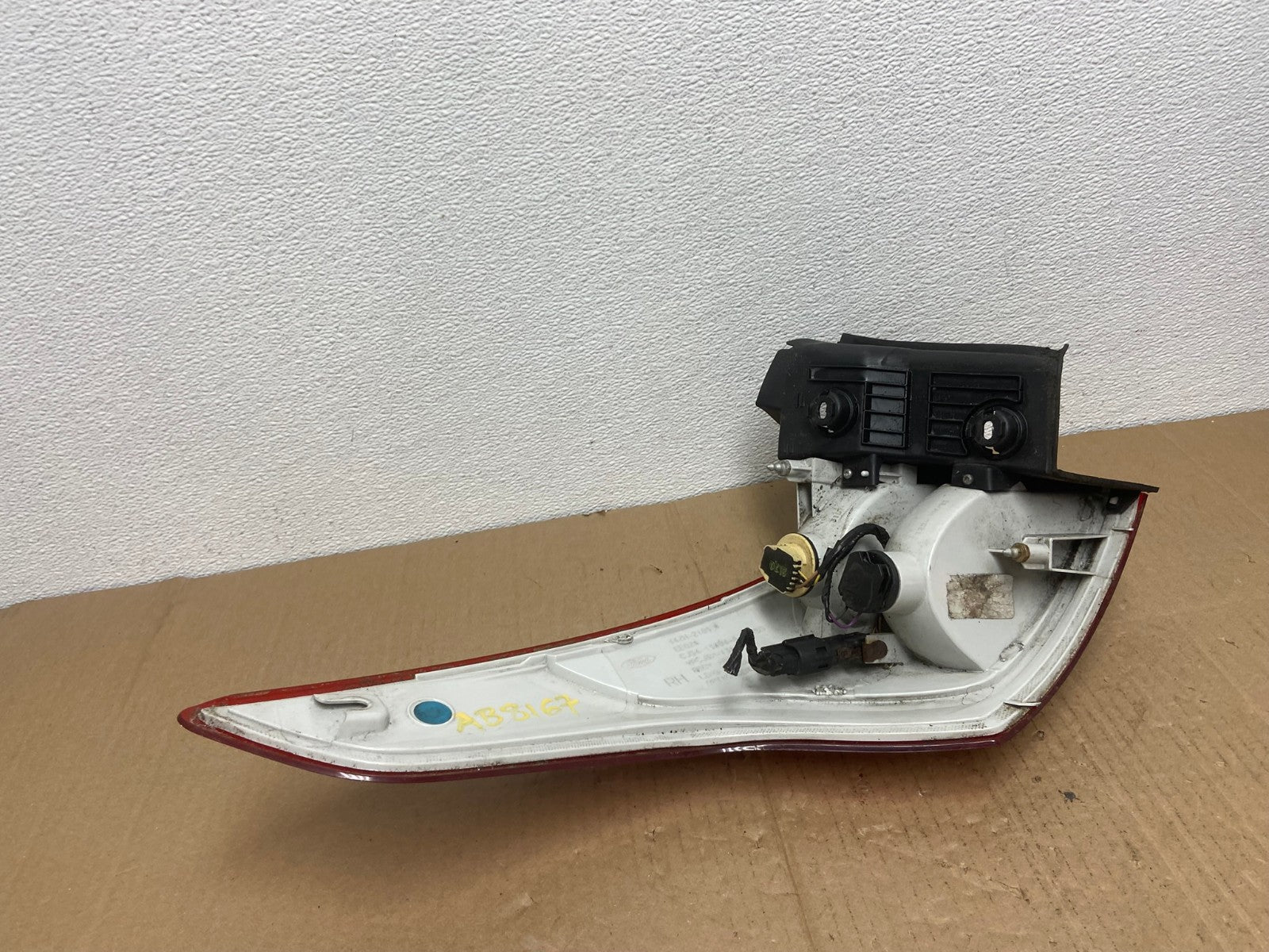 2013 to 2016 Ford Escape Right Passenger RH Side Tail Light Oem AB8167 LK5