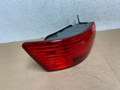2009 to 2010 Hyundai Sonata Left Driver Lh Side Tail Light AG4600 LK2