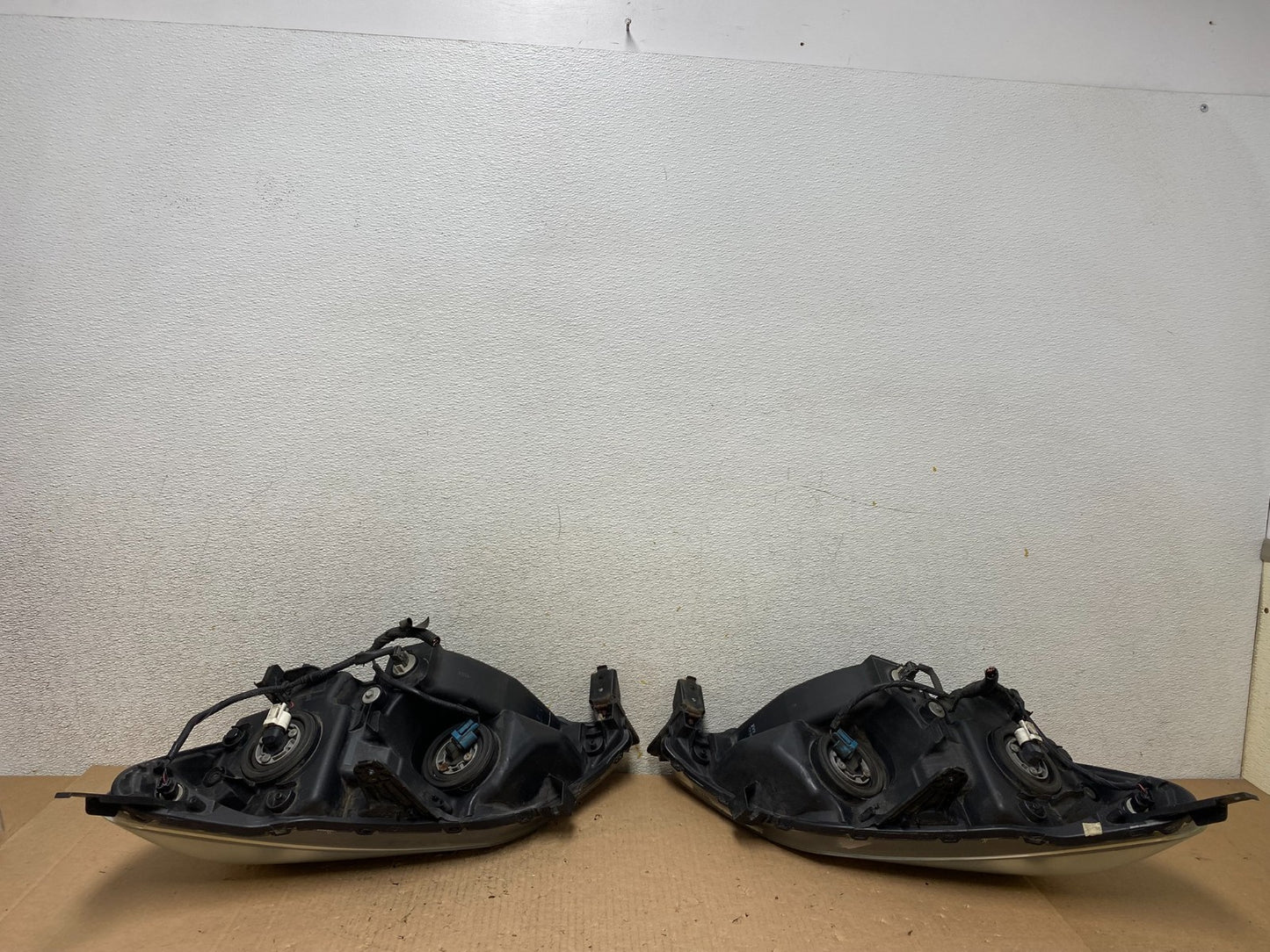 2005 2006 2007 Honda Odyssey Left+Right Set Halogen Headlights P9471 DW12