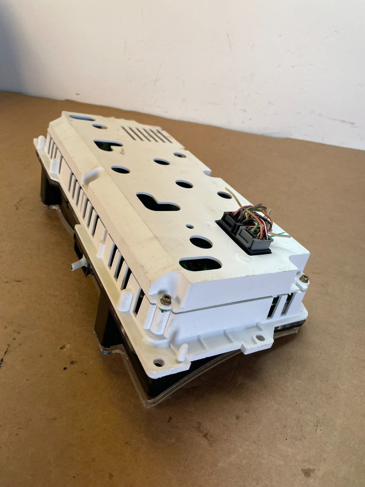 2000 to 2001 Lincoln Town Car Speedometer Gauge Cluster AG0746 DG5