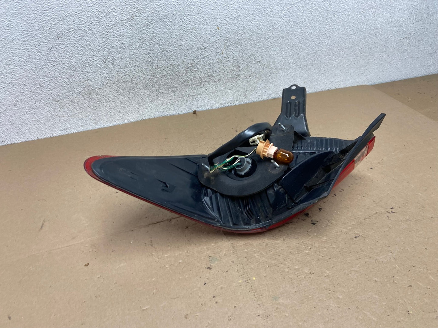 2005-2010 Toyota Avalon Left Driver Lh Side Tail Light AF4892 LK4