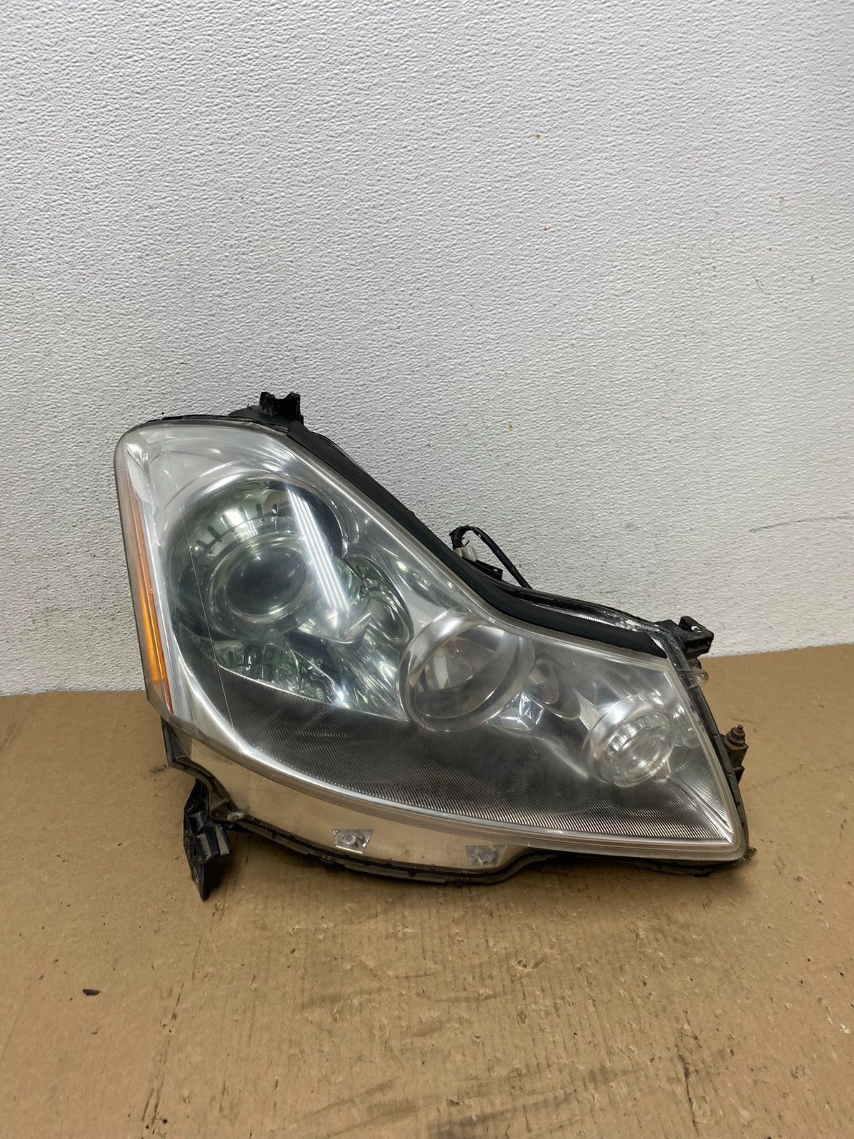 2006 to 2010 Infiniti M35 Right Passenger Rh Xenon HID Headlight AD7805 DW0