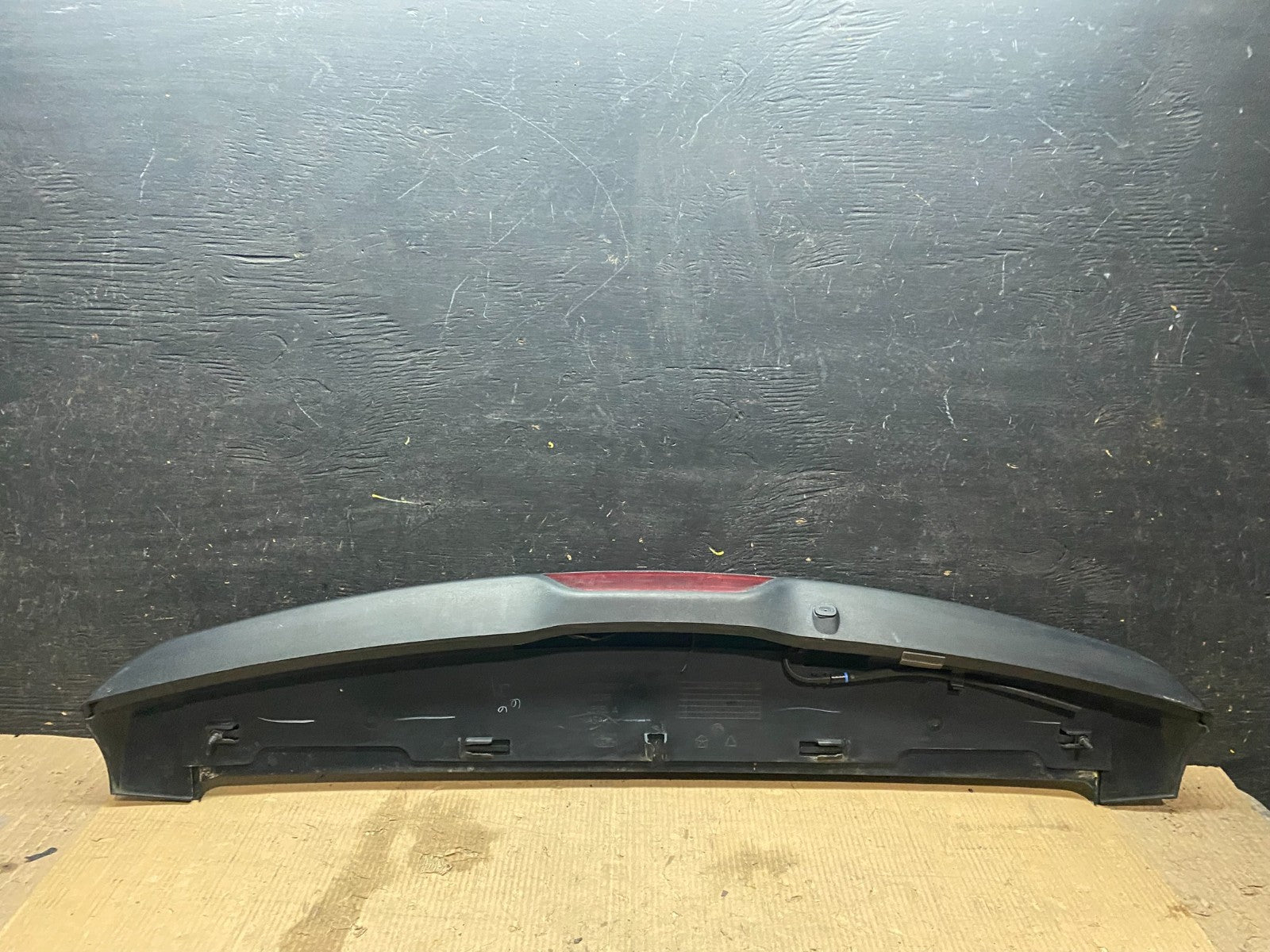 2007 to 2010 Jeep Compass Spoiler 3RD Third Break Light Rear OEM X3553 DG8