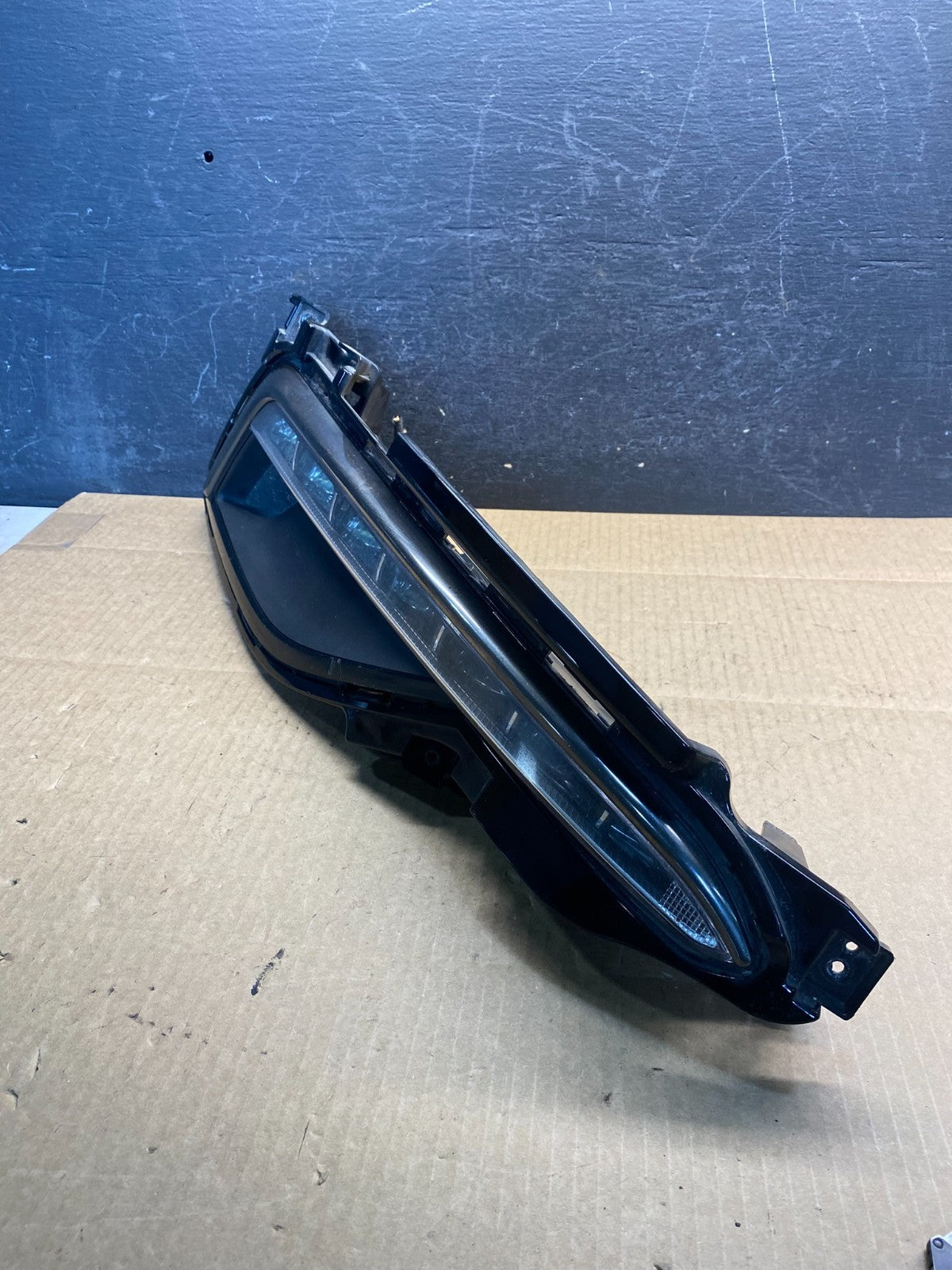 2015-2017 Hyundai Sonata Front Right Passenger LED Fog Light Cover ag7306 DG2