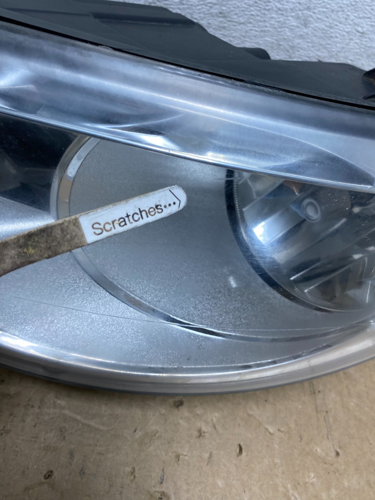 2009 to 2011 Volkswagen Tiguan Left Driver LH Halogen Headlight AG0487 DW3
