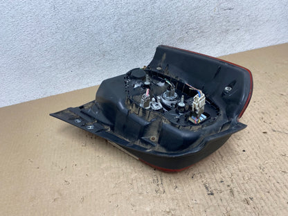 2006-2007 Toyota Highlander Hybrid Right Passenger Side Tail Light AF7128 DW5