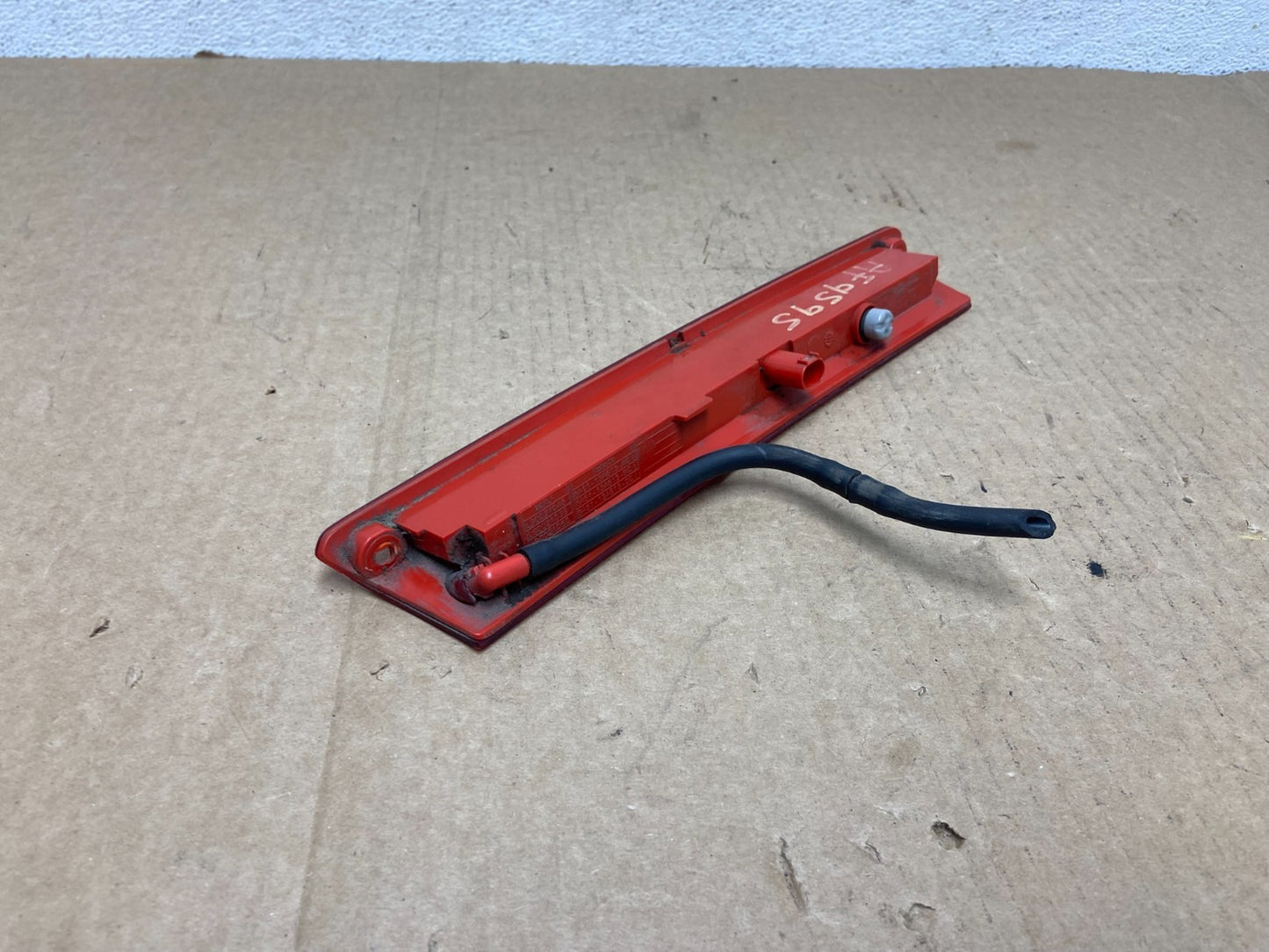 2012 to 2017 Ford Focus SE Trunk Lid Hatch 3rd Brake Light AF9595 DG4