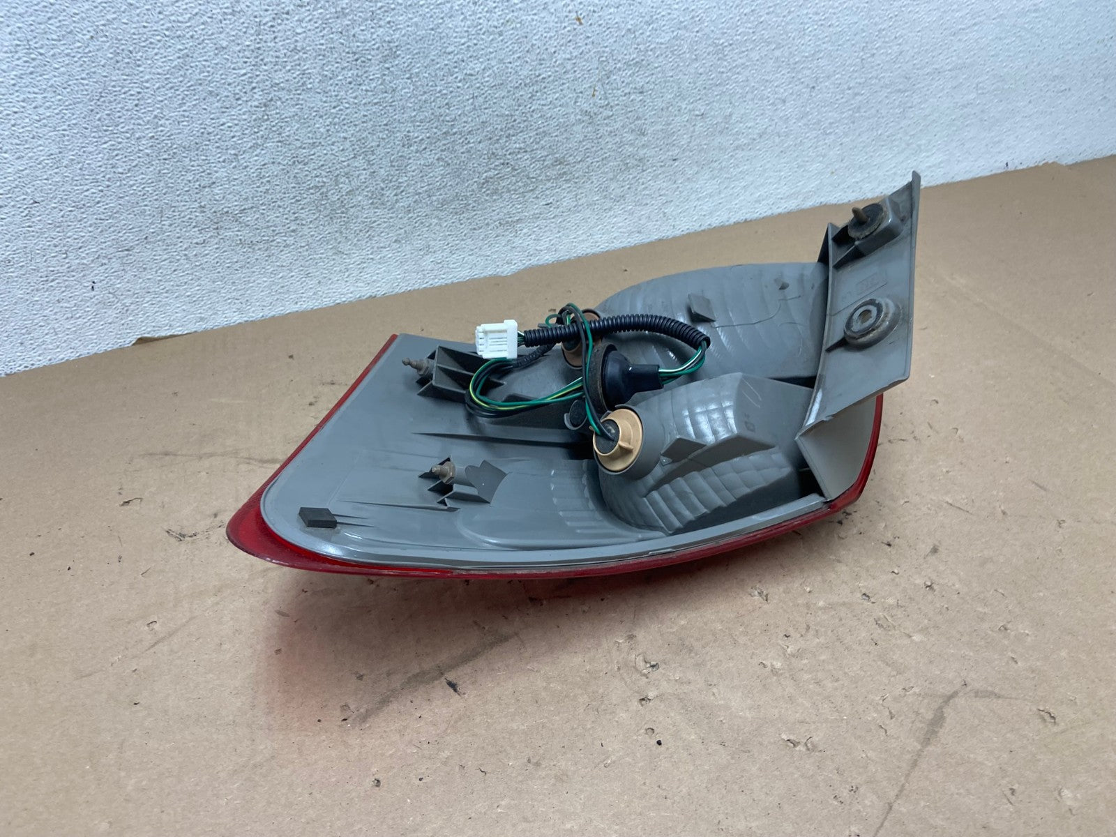 2008 to 2015 Nissan Rogue Left Driver Lh Side Tail Light AG4211 LK4