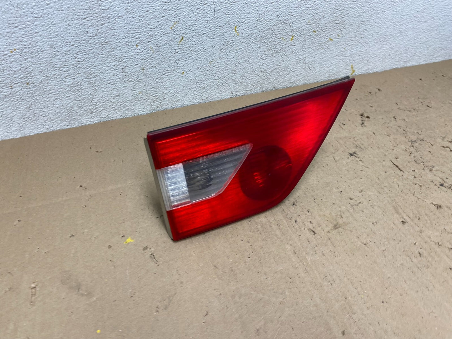 2004 2005 2006 Bmw X3 Left Driver Lh Inner Tail Light N3966 DW2
