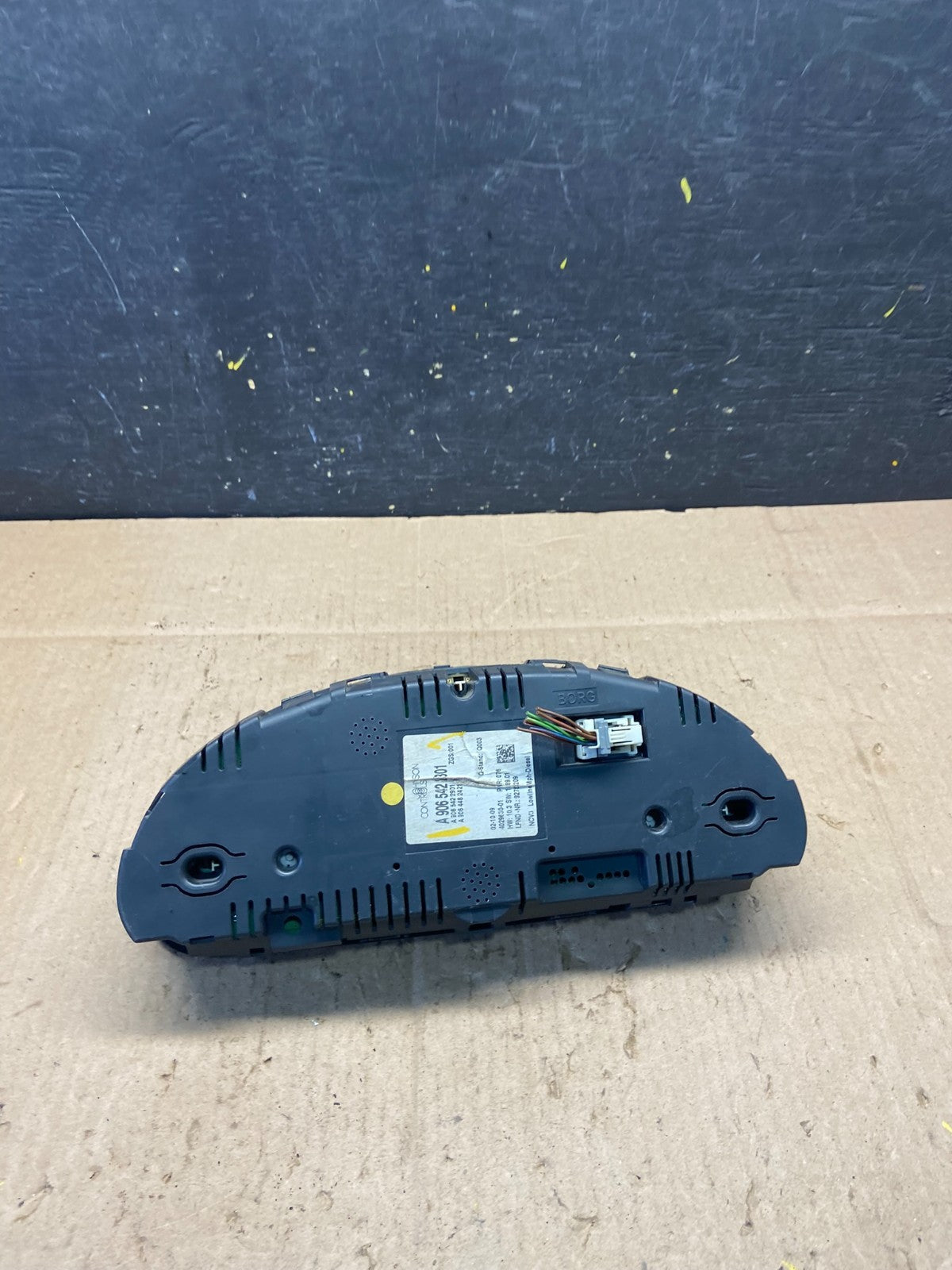 2003 to 2006 Sprinter 2500 3500 Instrument Speedometer Gauge Cluster V7633 DG4