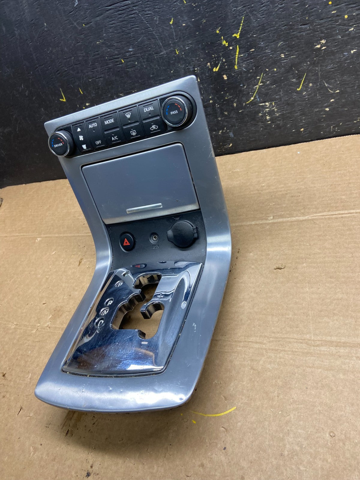 2007 2008 Nissan Maxima Climate Control Shifter Floor Bezel Trim OEM w6559 DG3