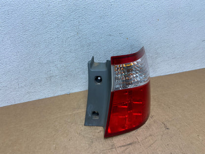 2005 2006 2007 Honda Odyssey Right Passenger RH Side Tail Light AD6364 LK2