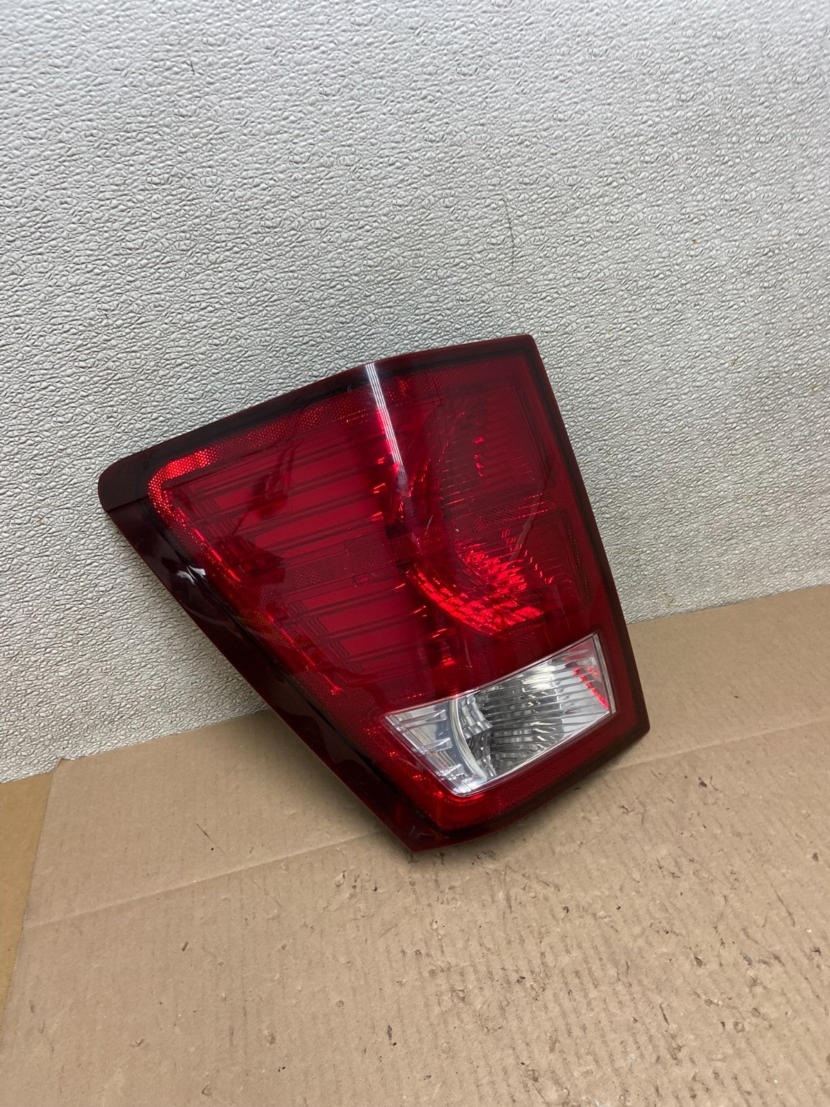 2007 to 2010 Jeep Grand Cherokee Left Driver Lh Tail Light Z3783 DW2