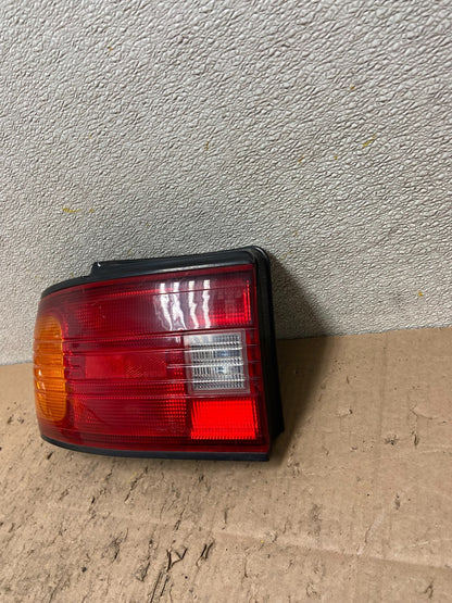 1992 to 1994 Mazda 323 Protege Left Driver LH Side Tail Light Y4816 PS1