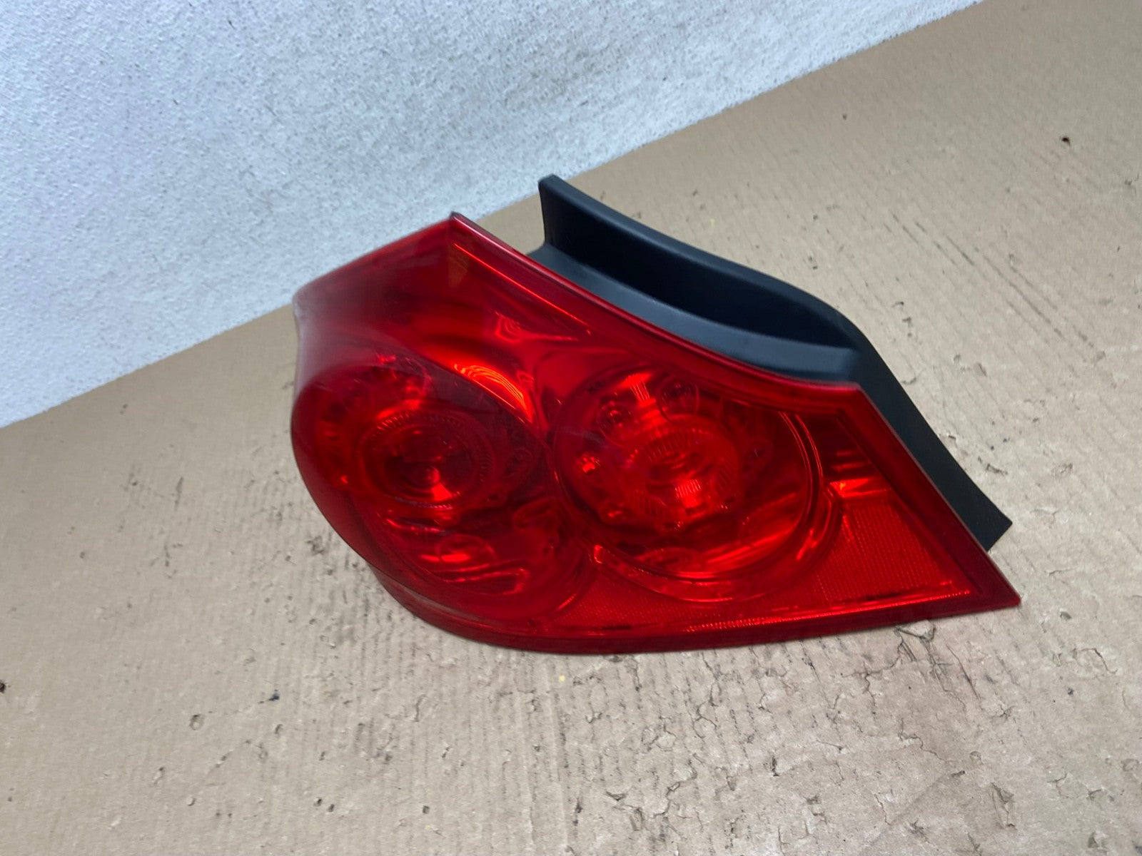 2007 to 2013 Infiniti G35 G37 Sedan Left Driver LH Side Tail Light AF2952 LK1