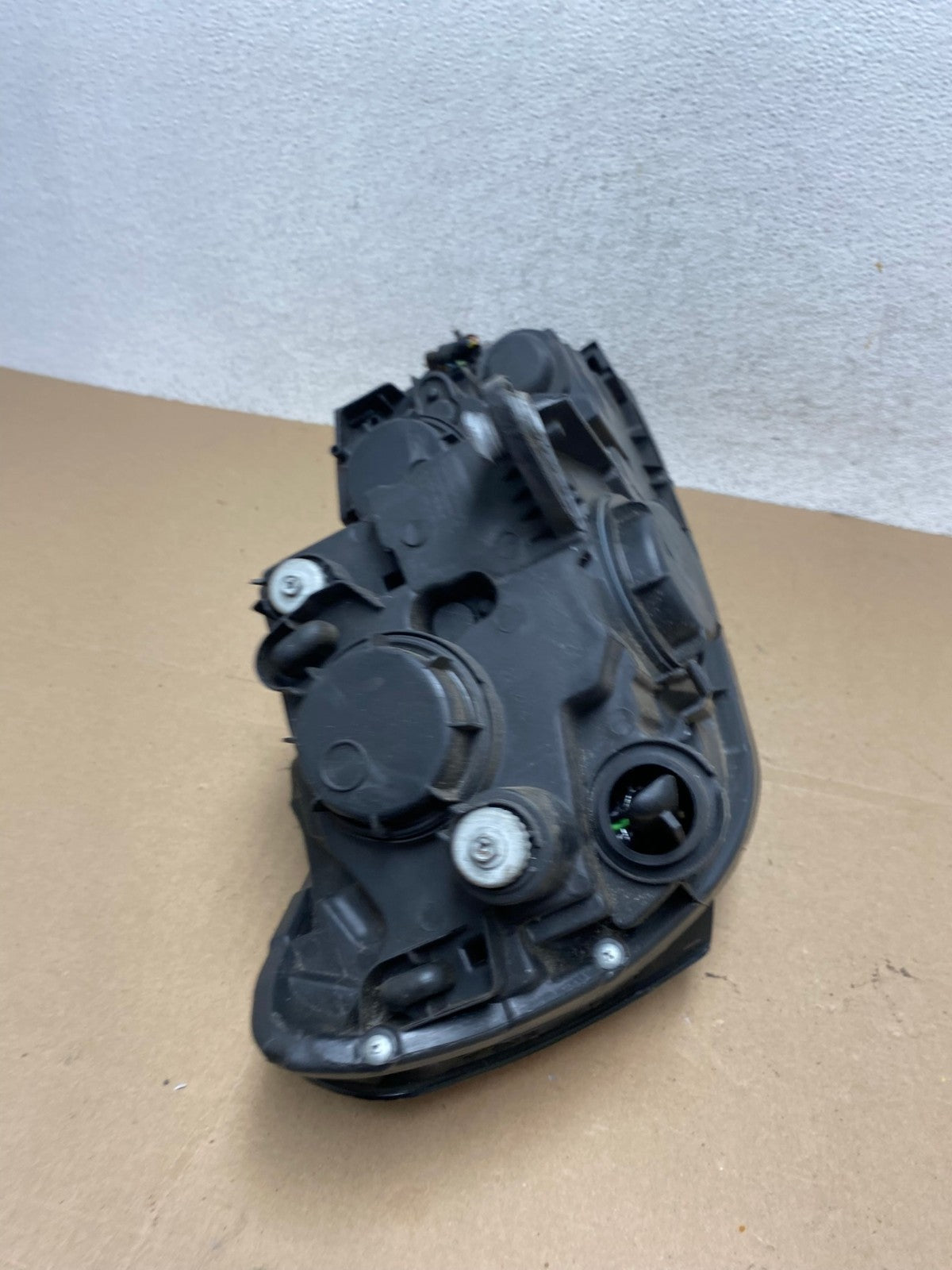 2012-2015 Volkswagen Passat Left Driver LH Side Halogen Headlight AF4410 LK7