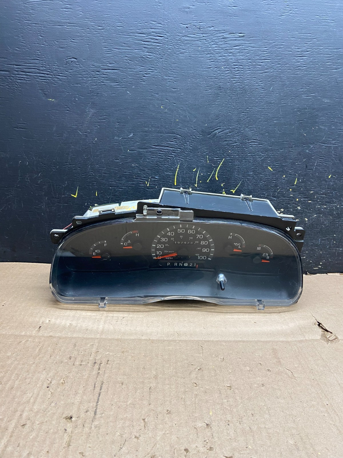 2001 - 2002 Ford Econoline E250 E350 Van Speedometer Instrument Cluster Y2484 DG0