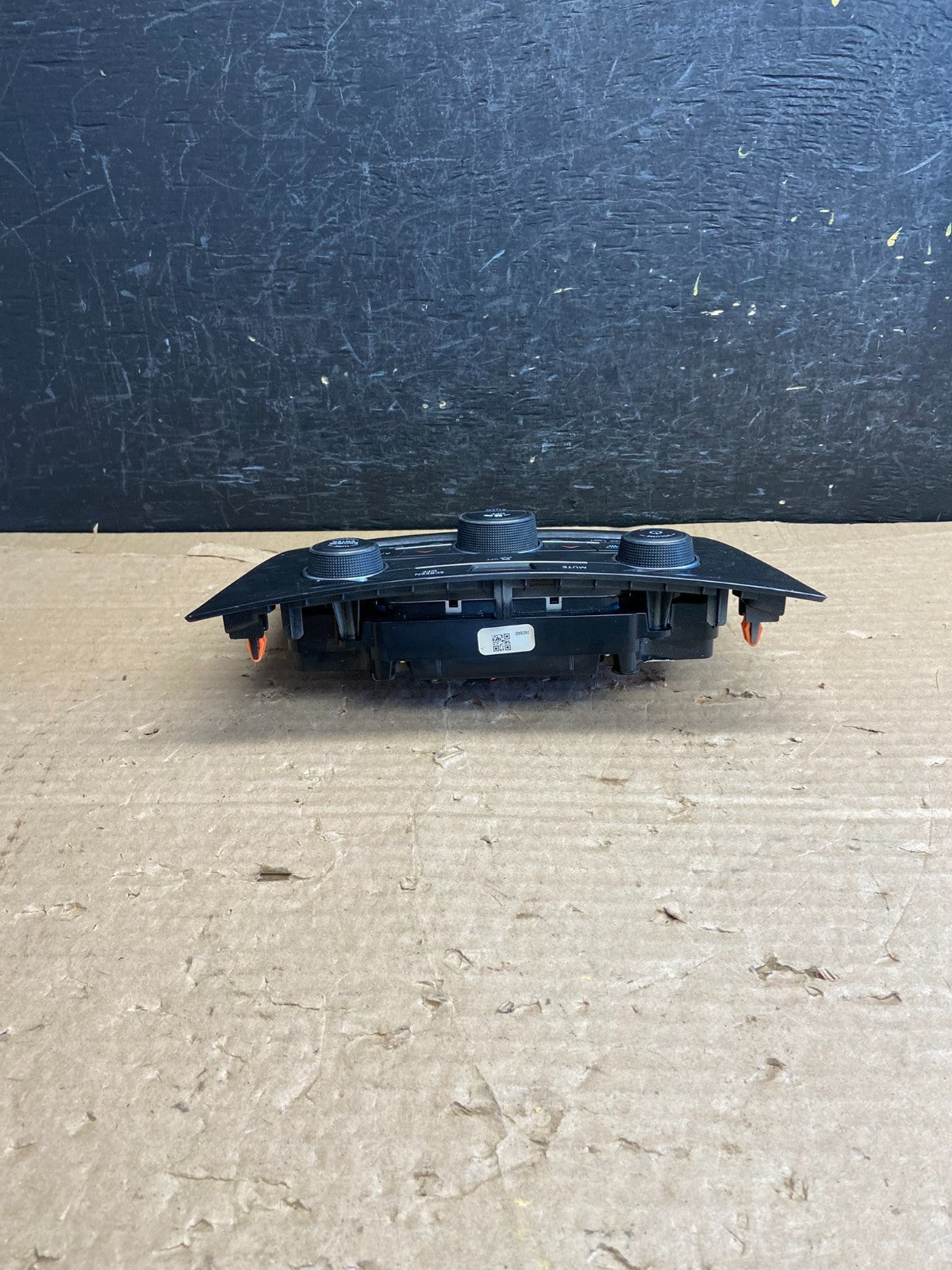 2017 to 2023 Chrysler 300 Audio Climate Control Panel af2697 DG3