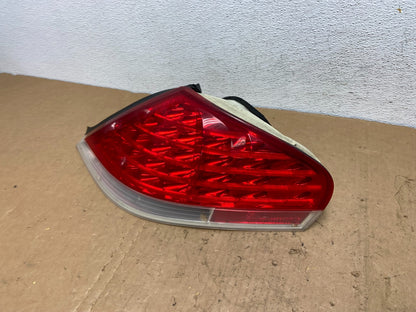 2004-2007 BMW 6 Series 650i 645i Right Passenger Side Tail Light AD1413 DW1