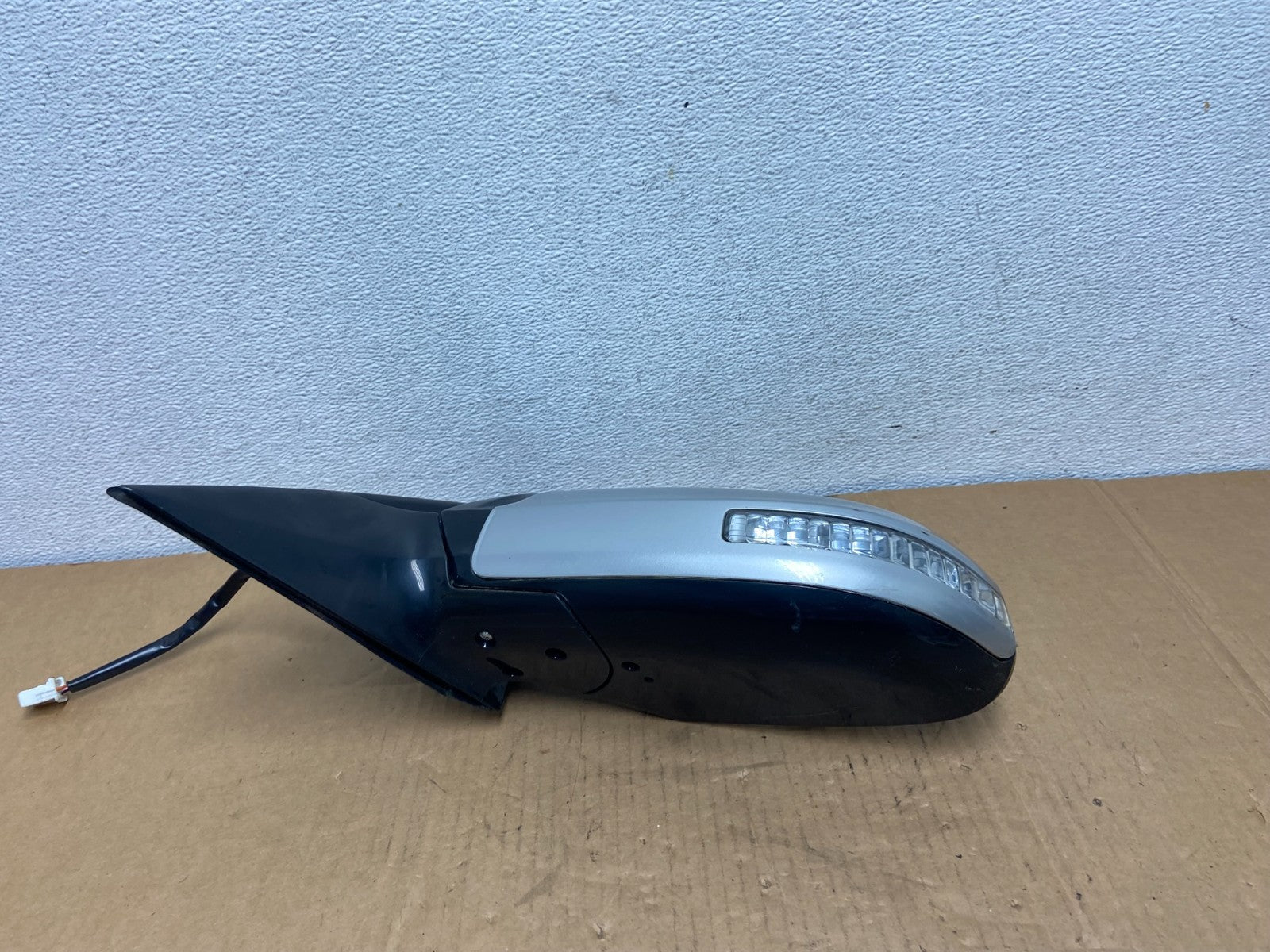 2009 to 2014 Nissan Maxima Left Driver Side View Door Trn Sig Mirror AC7582 DW3