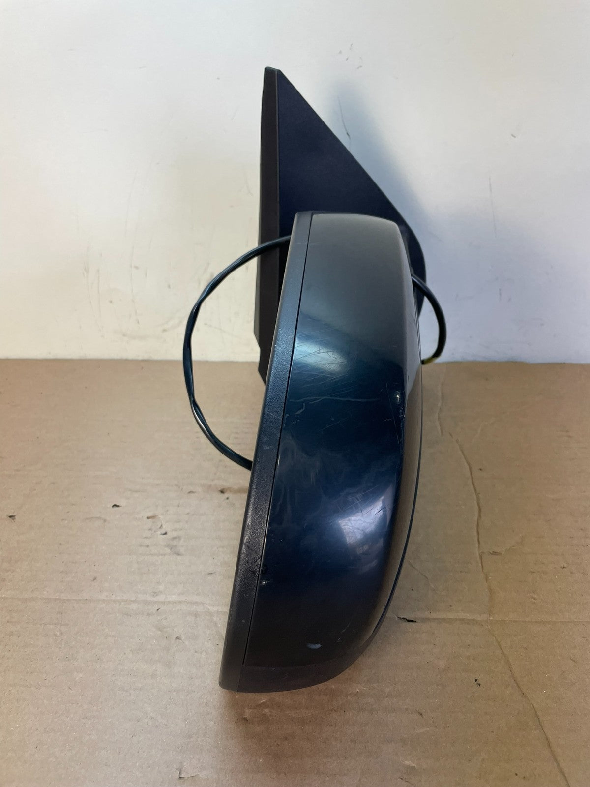 2007-2013 Chevrolet Tahoe Silverado Suburban Right Passenger Mirror ag9947 DG9