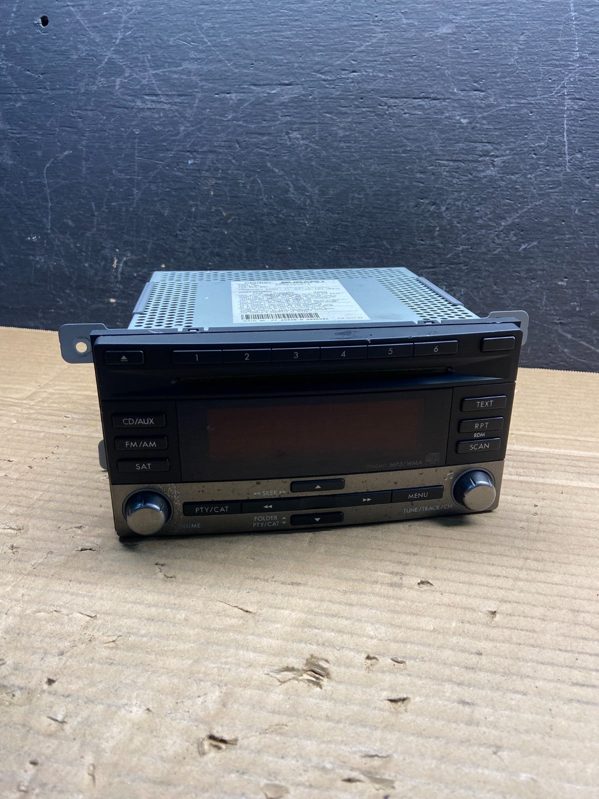 2009 to 2013 Subaru Forester Radio CD Player AUX AM/FM ae2577 DG0