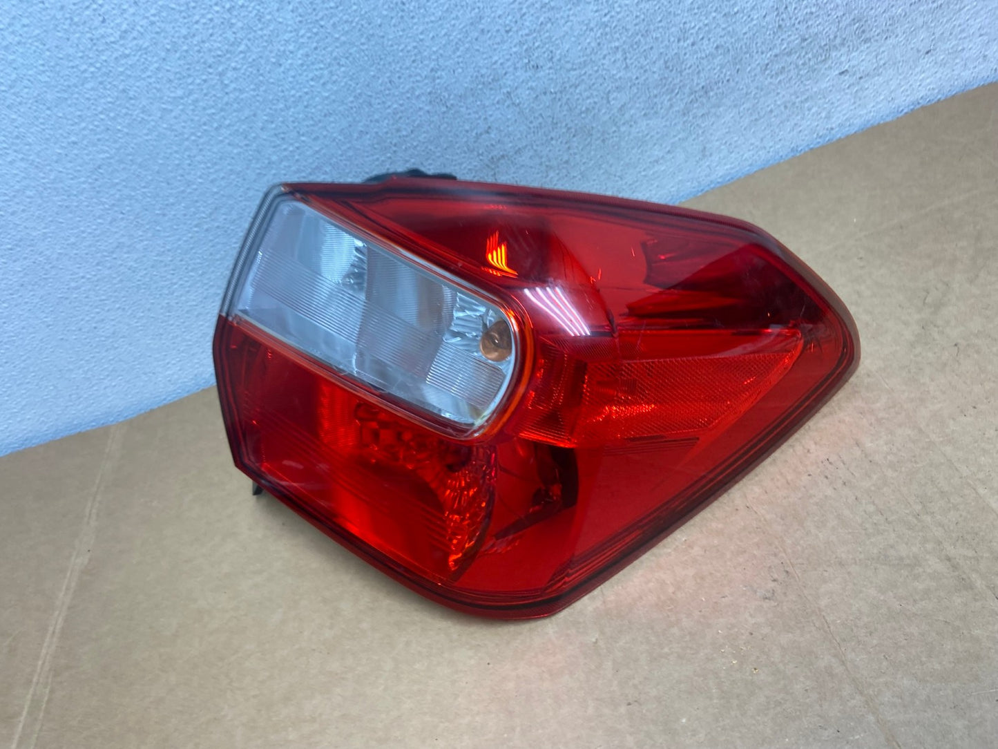 2012-2016 Subaru Impreza Crosstrek Right Passenger Side Tail Light AD5350 L1