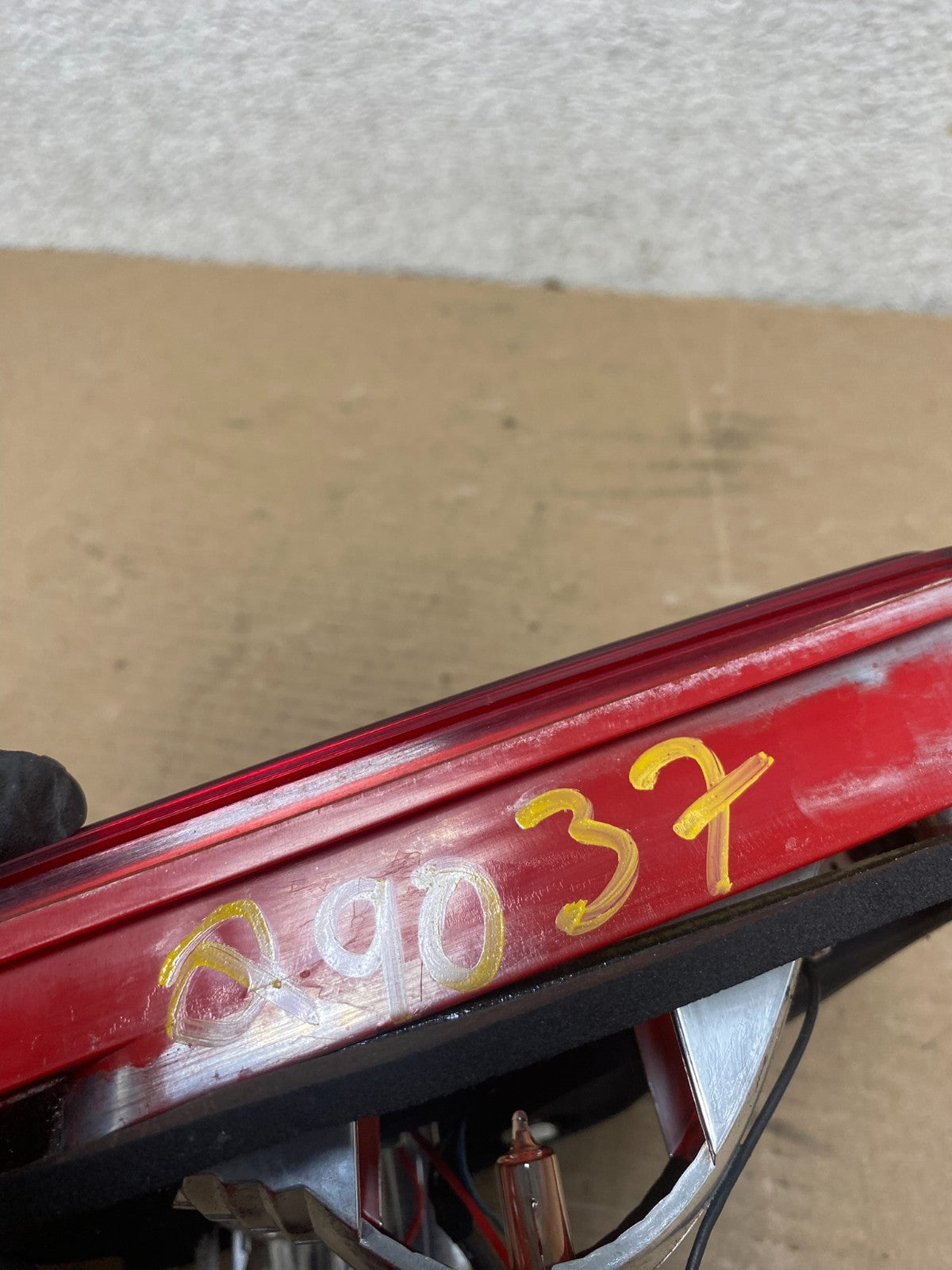 2009-2012 BMW 7-Series F01 F02 750i 750Li Left Driver Inner Tail Light Q9037 DW8