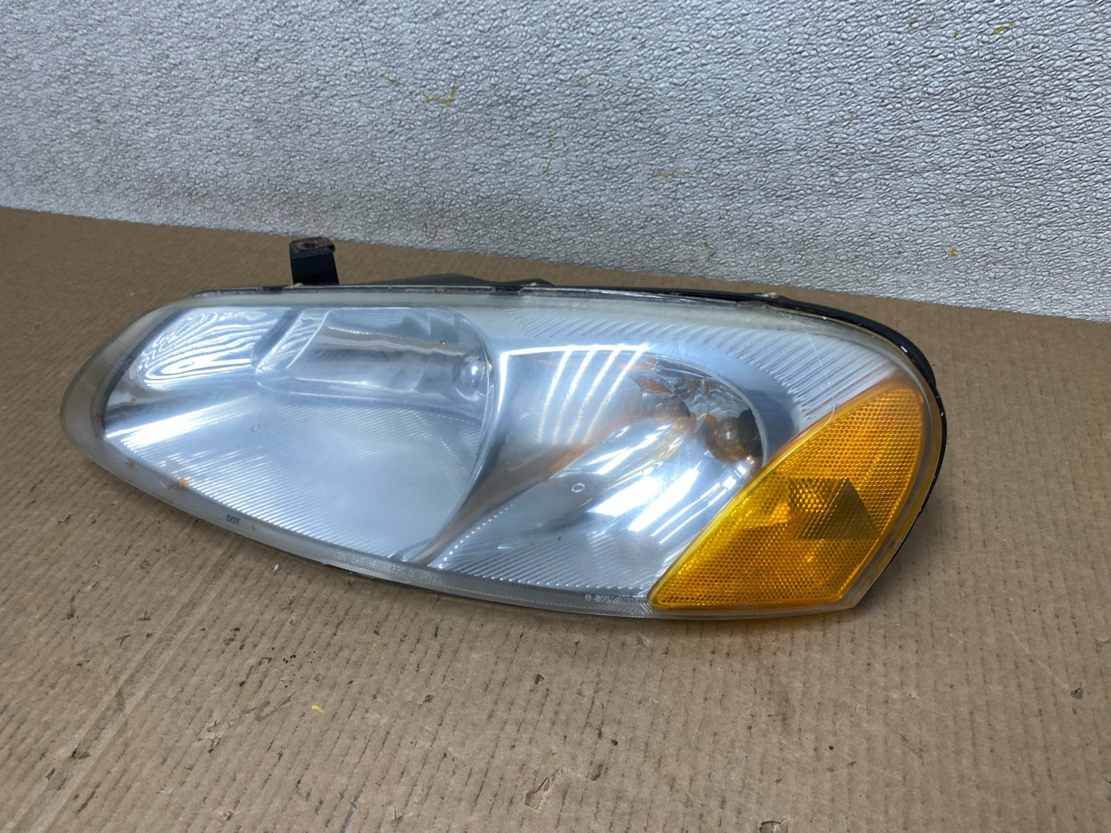 2001 to 2002 Chrysler Sebring Left Driver Lh Side Headlight Oem W5074 DW1