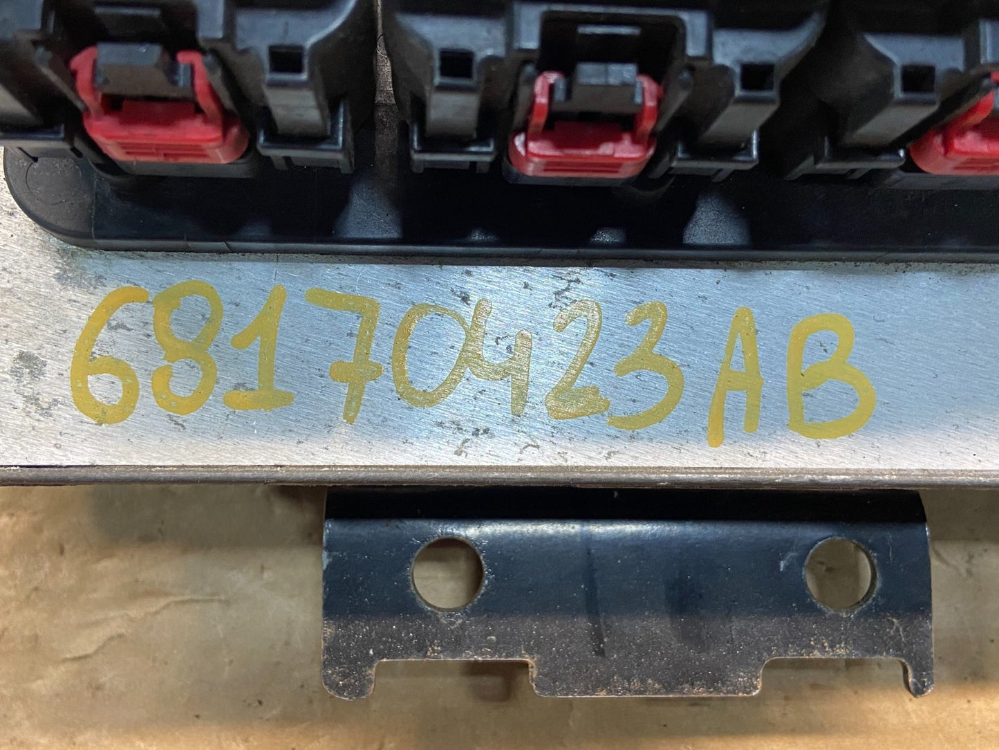 2013 Dodge Durango Jeep Grand Cherokee 5.7 Engine Computer ECU ECM ae4629 DG2