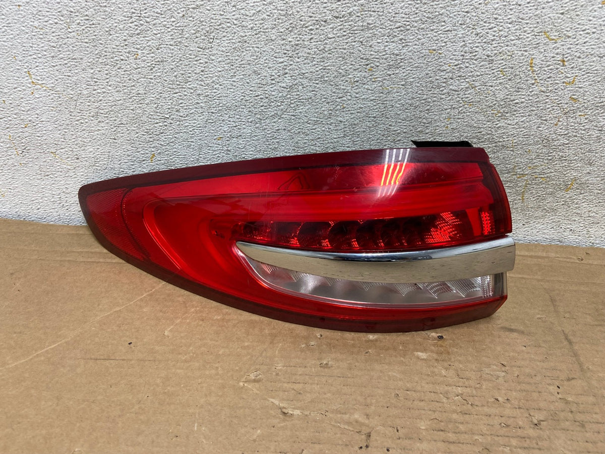 2017 - 2018 Ford Fusion Left Driver LH Side Tail Light AH8543 LK0