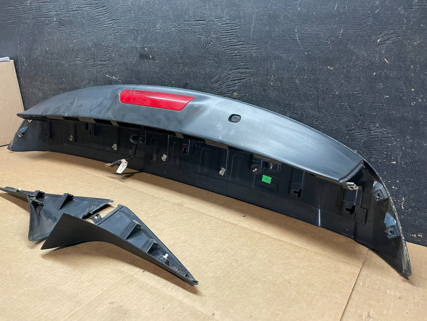 2013 to 2020 Nissan Pathfinder Rear Spoiler Wing Oem AA9032 DG12