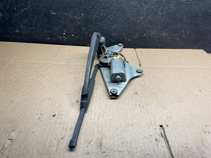 2003 to 2011 Honda Element Rear Windshield Washer Wiper Motor v9074 DG2