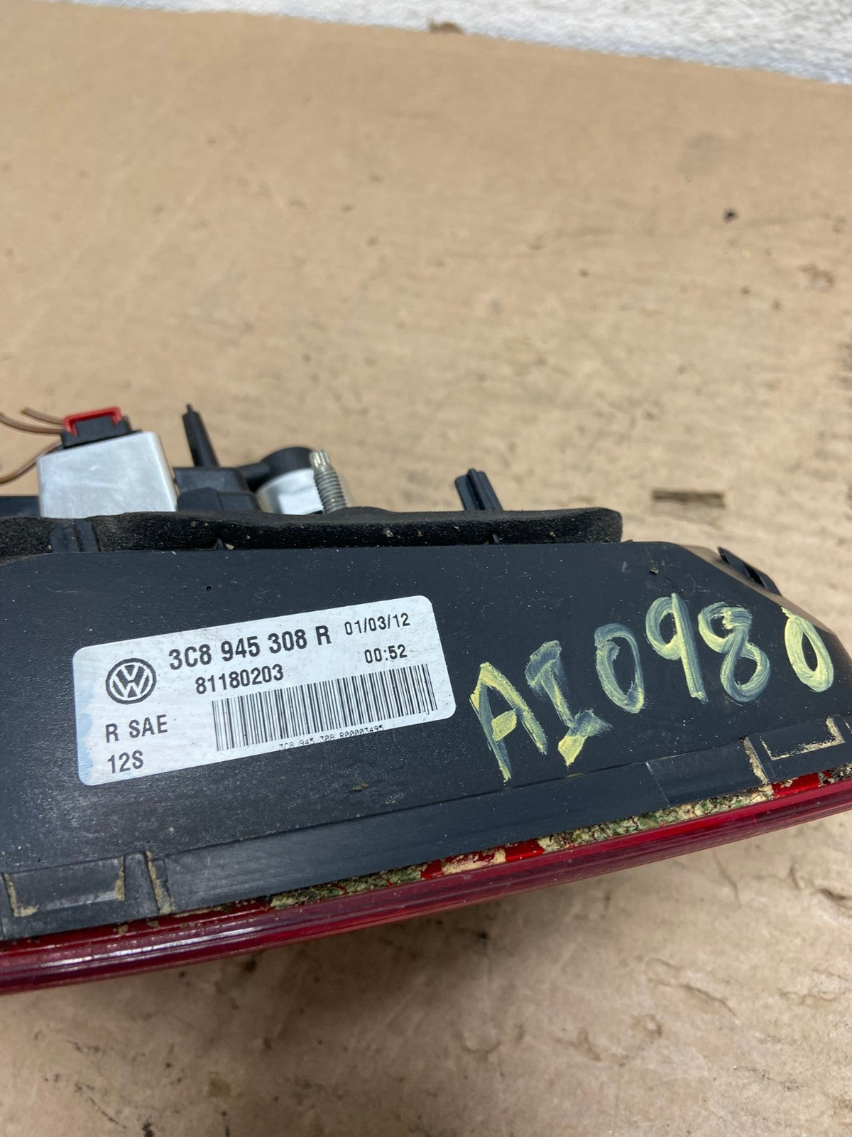 2013 - 2017 Volkswagen CC Right Passenger RH Side Inner Tail Light AI0980 LK6
