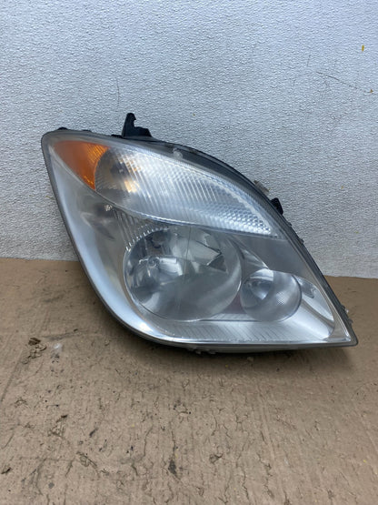 2007 to 2013 Mercedes Sprinter Headlight Right Passenger Halogen Oem W2760 DW0