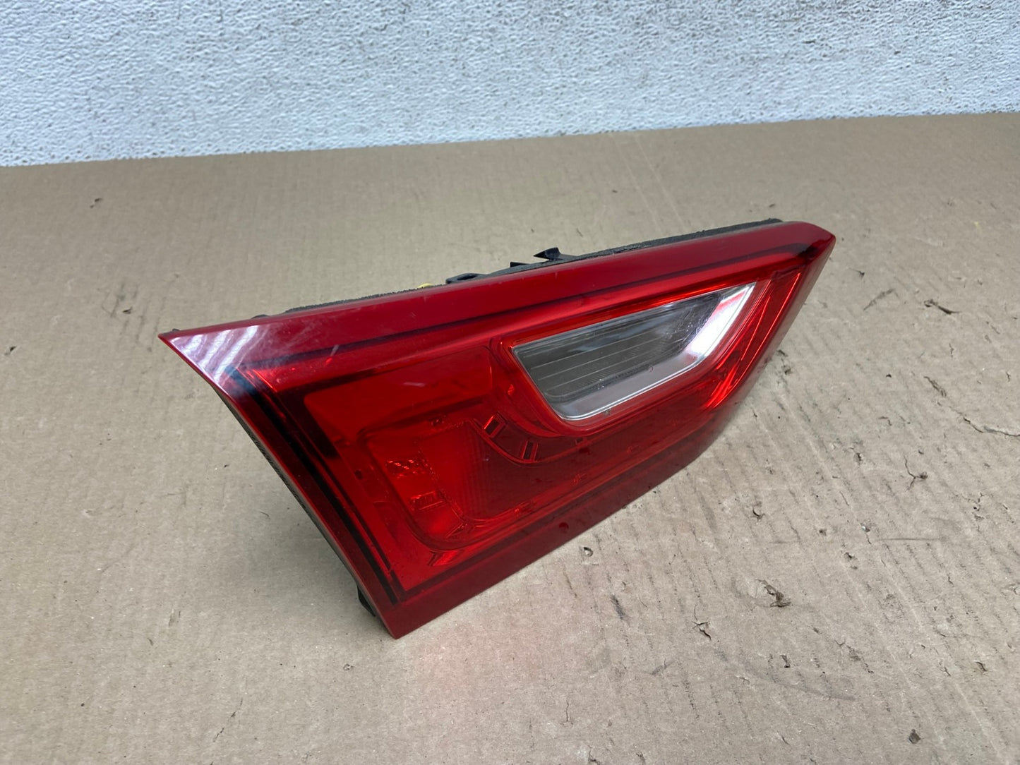 2016 - 2019 Chevrolet Malibu Left Driver LH Inner Tail Light AE9669 LK2