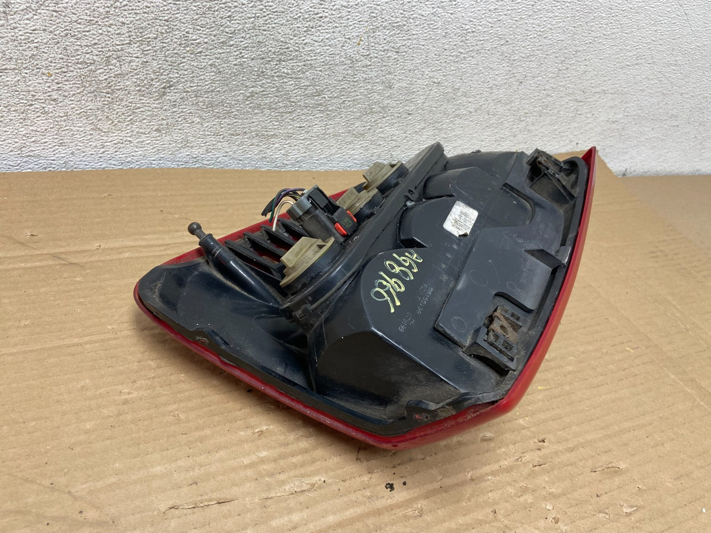 1999 - 2004 Jeep Grand Cherokee WJ Left Driver Lh Tail Light AG8966 DW5