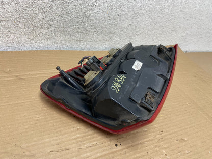 1999 - 2004 Jeep Grand Cherokee WJ Left Driver Lh Tail Light AG8966 DW5