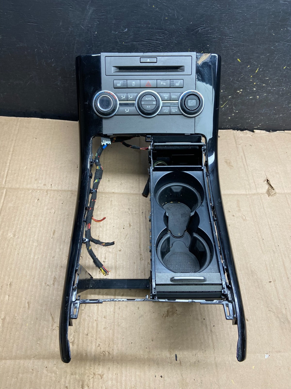 2010-2013 Land Rover Sport Center Climate Console Control Shifter Trim y2348 DG1