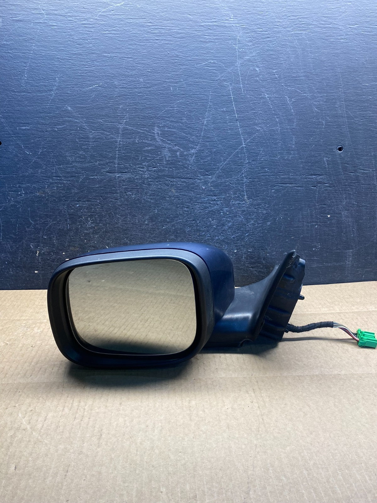 2007 - 2011 Volvo XC70 V70 Left Driver View Door Mirror ag7249 DG9