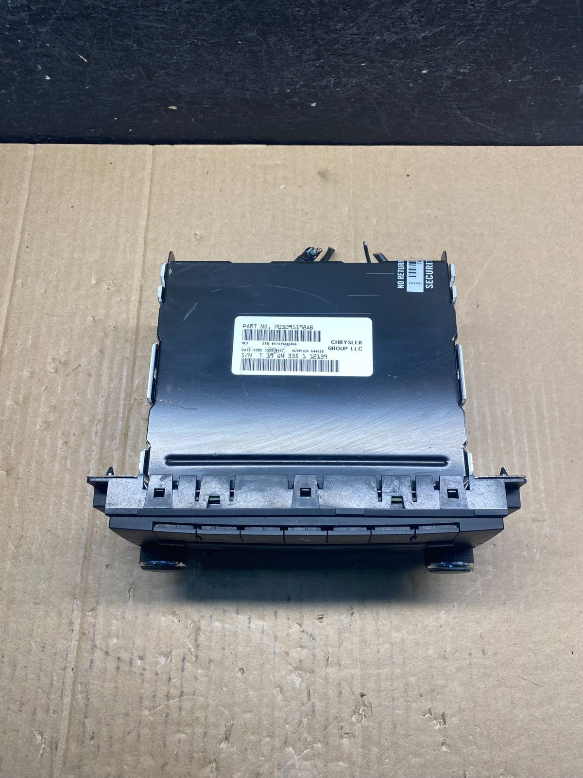 2007-2012 Chrysler Dodge Jeep Ram Radio CD MP3 AUX Receiver AG3788 DG3