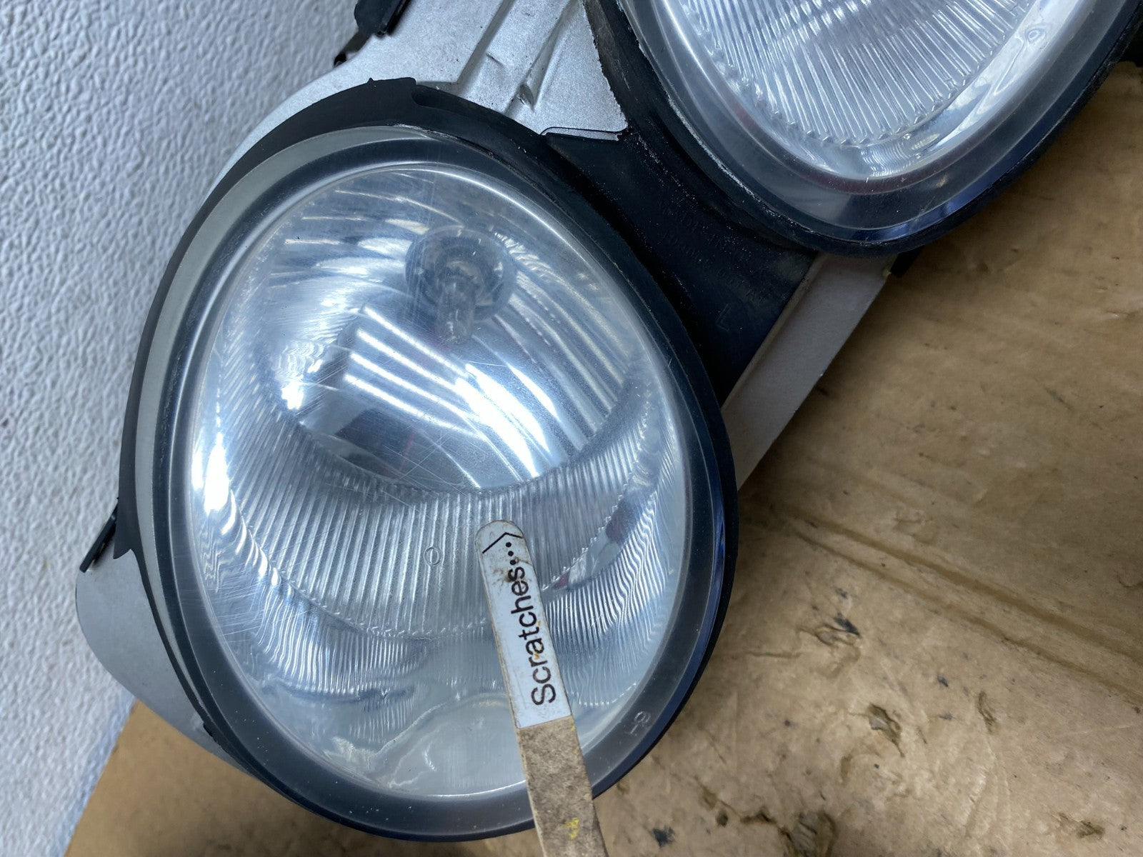 2005 to 2008 Buick Lacrosse Allure Headlights Left+Right Halogen AC8288 DW3