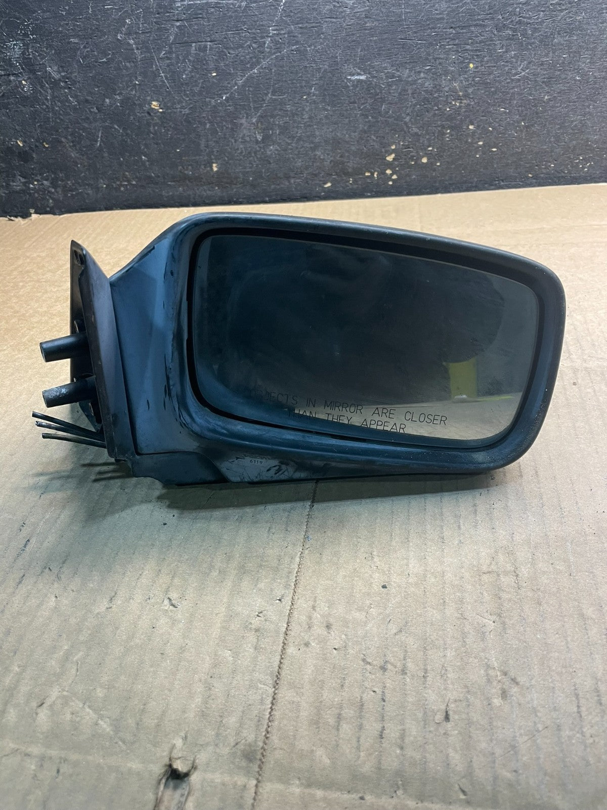 1990 to 1993 Volvo 240 Right Passenger Side View Door Mirror OEM Y3620 DG5
