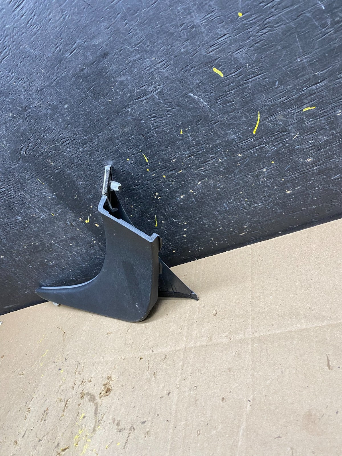 2011-2014 Hyundai Sonata Center Console Upper Right Trim Molding Bezel U5255 DG1