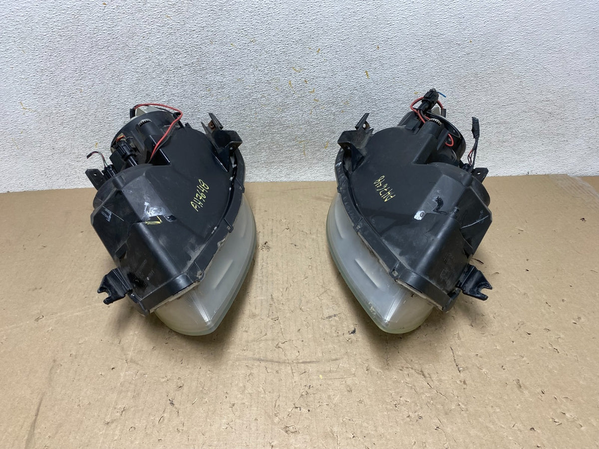 2002 to 2004 Nissan Altima Left+Right Side Set Halogen Headlights AH7648 DW8